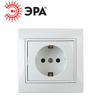 Розетка Intro Plano 1Э-206-01 1мест. СУ с з/к  2P+E со шторками 16А  IP20